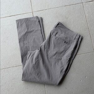 Columbia Men's Charcoal Chinos